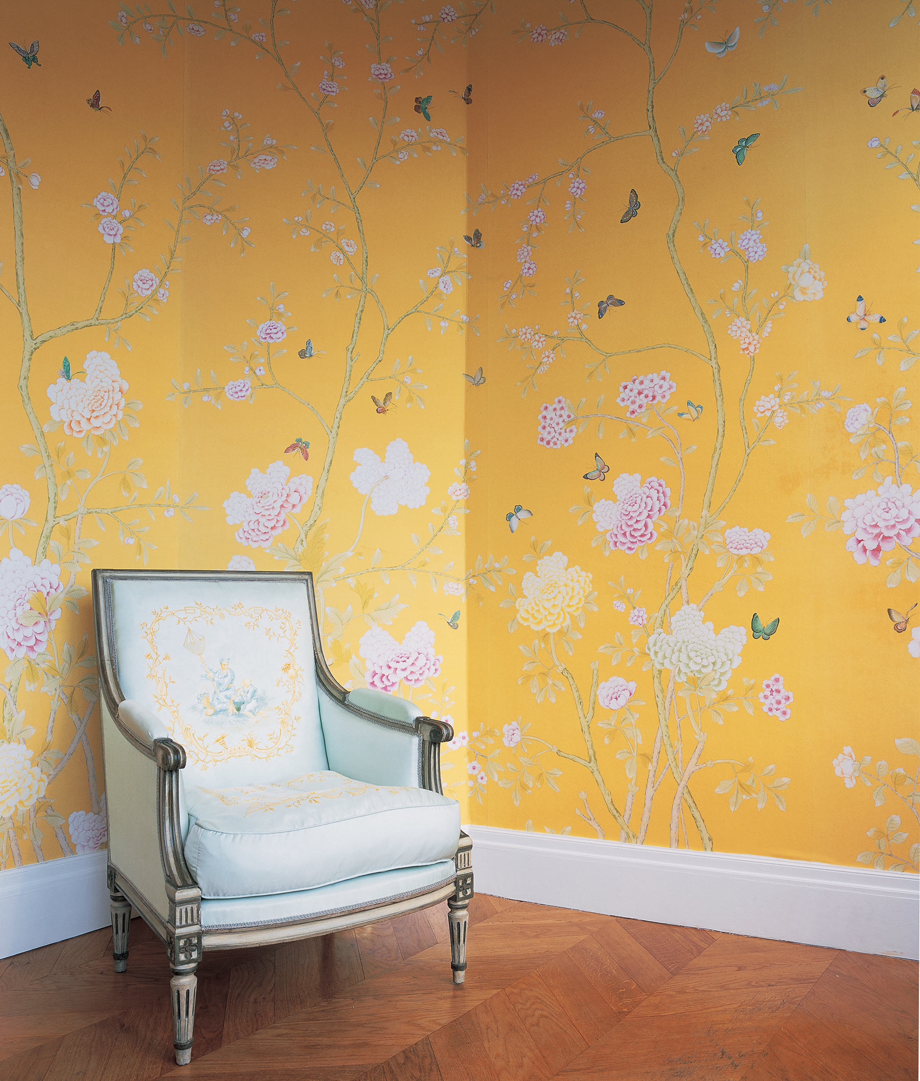 Standard colourway on Yellow dyed silk | de Gournay