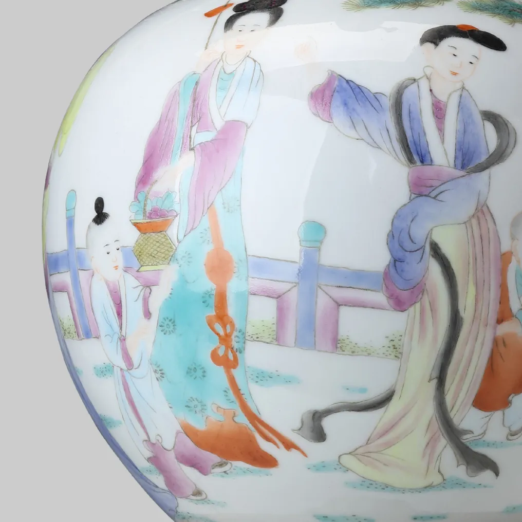 FAMILLE ROSE GINGER JAR