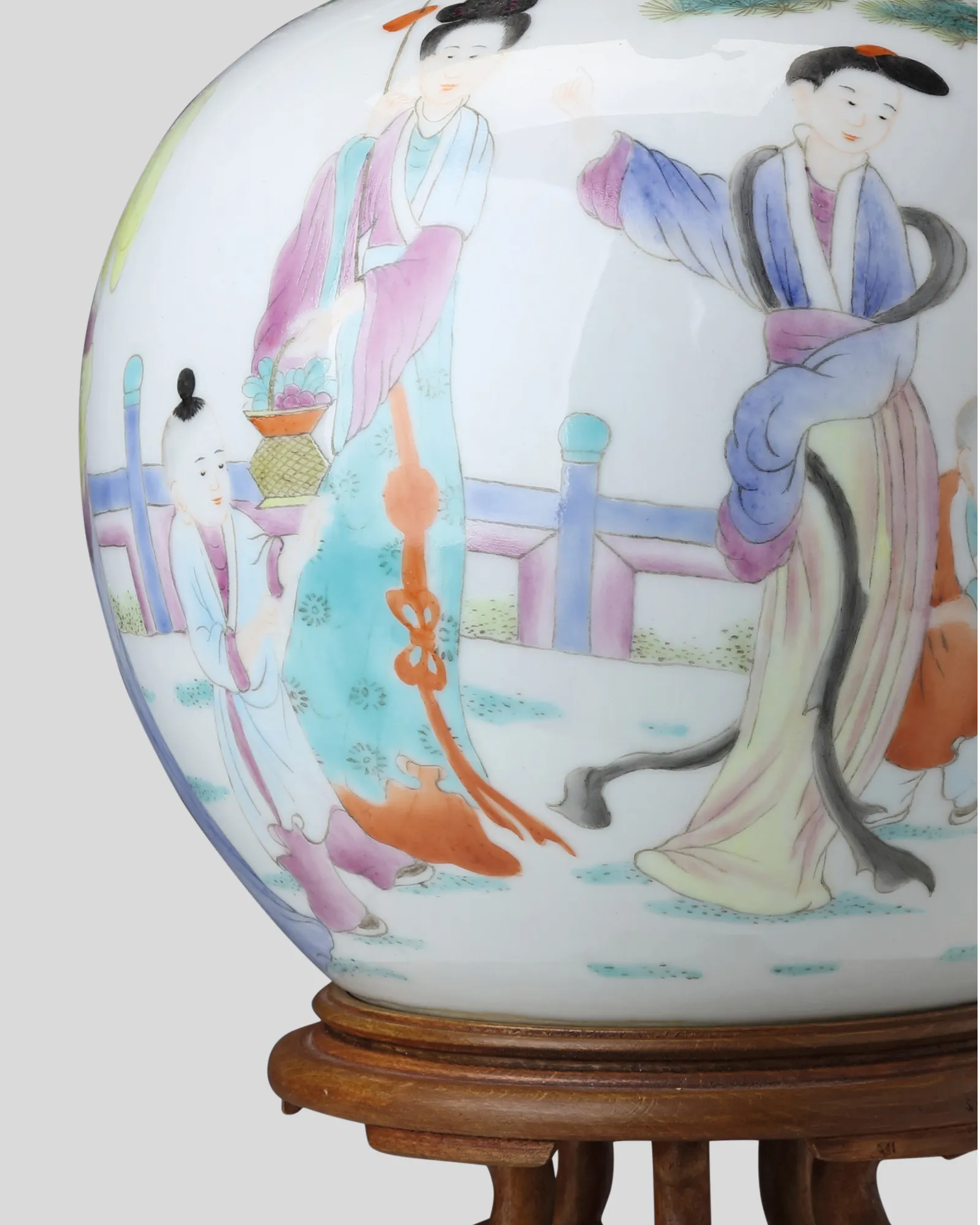 FAMILLE ROSE GINGER JAR