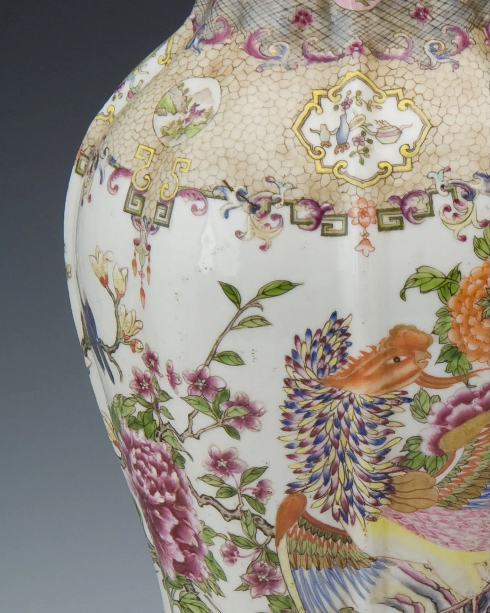 FAMILLE ROSE PHOENIX