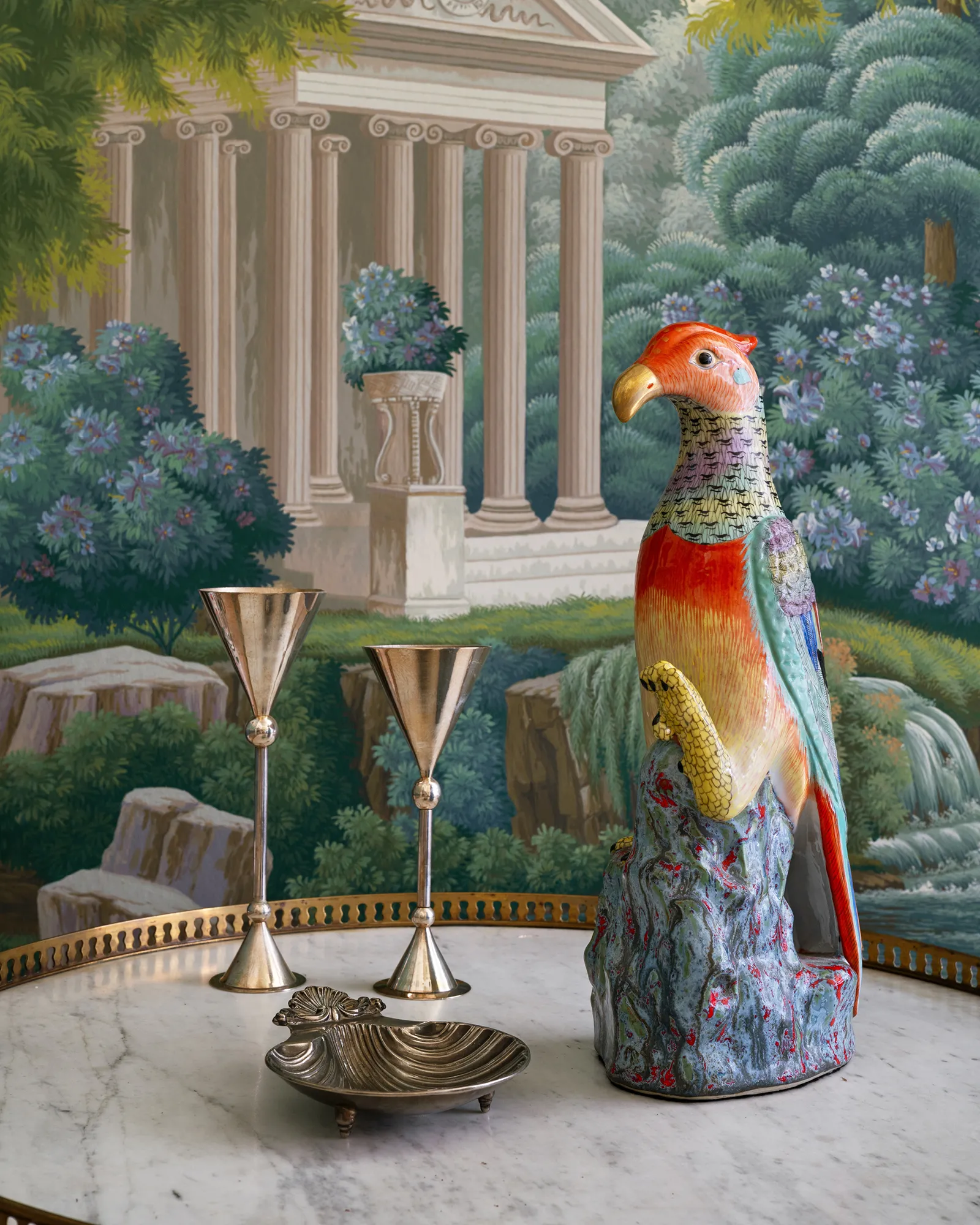 A PAIR OF 18” PARROTS