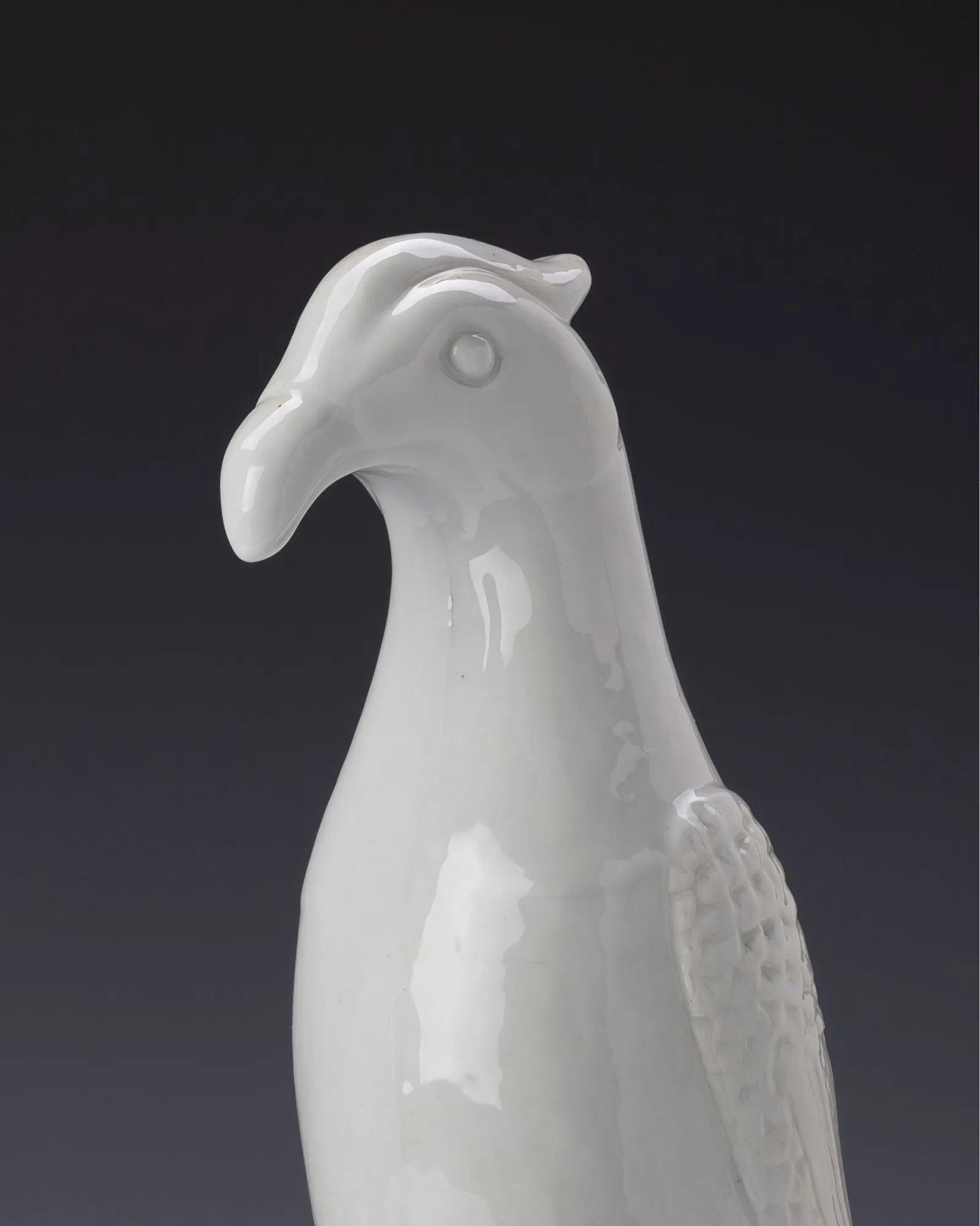 A PAIR OF 18” PARROTS