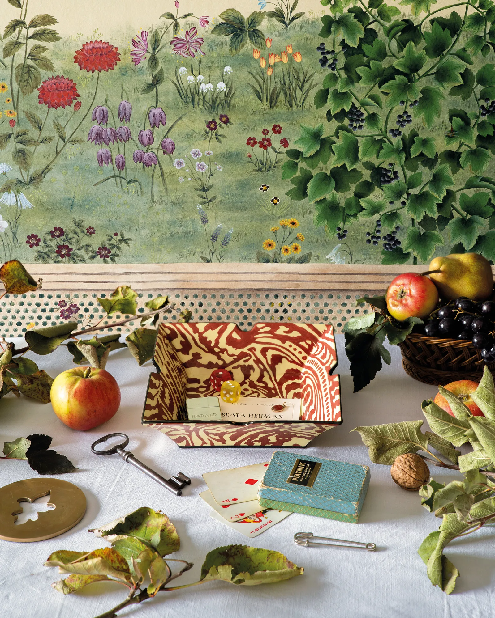 PATTERNED VIDE-POCHE